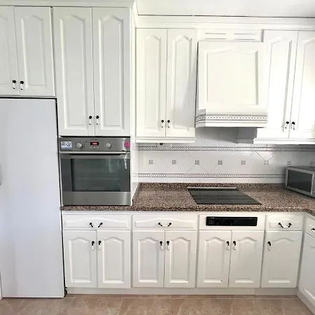 Villa De Lujo Al Lado Del Mar, Piscina, Garaje Wifi, Aacc Alicante