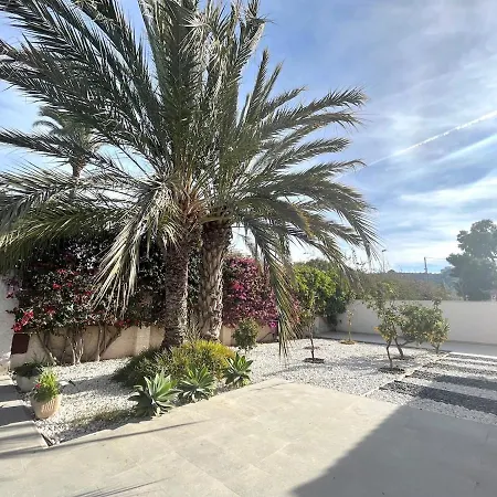 Villa De Lujo Al Lado Del Mar, Piscina, Garaje Wifi, Aacc Alicante